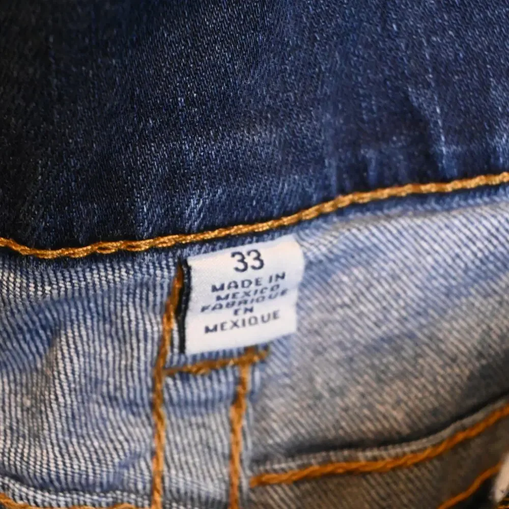 True Religion Men's 33 (33x30) Skinny Denim Distressed Jeans Faded Wash Western